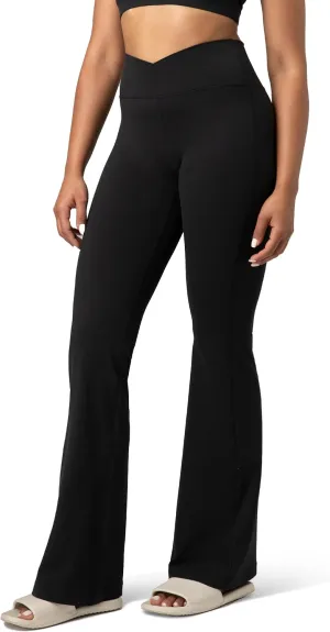 Colorfulkoala Women's Dreamlux Crossover Flare Leggings High Waisted Tummy Control Wide Leg Yoga Pants 29.5" / 31.5" Inseam