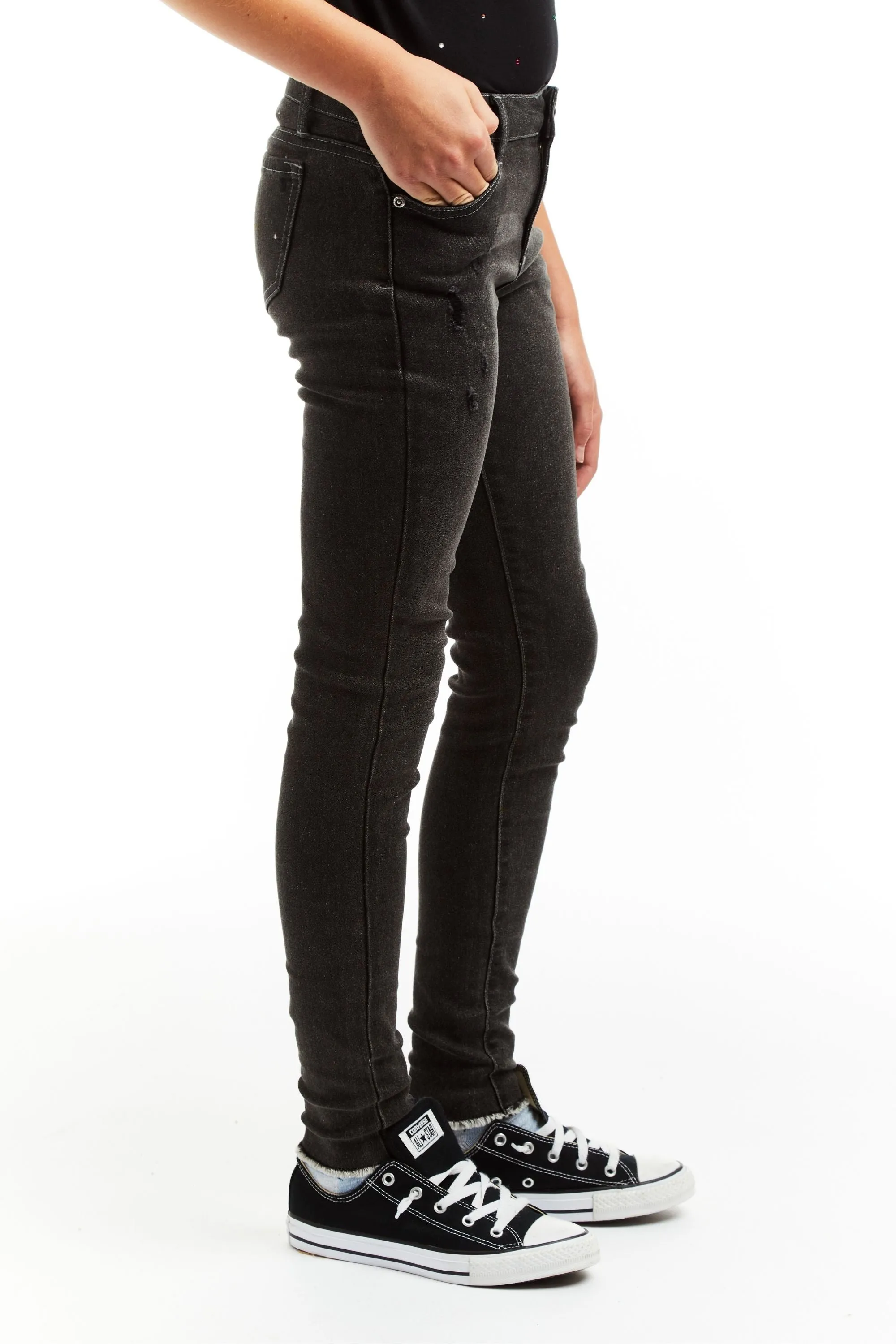 Diane - Mid Rise Destructed Skinny With Fray Hem