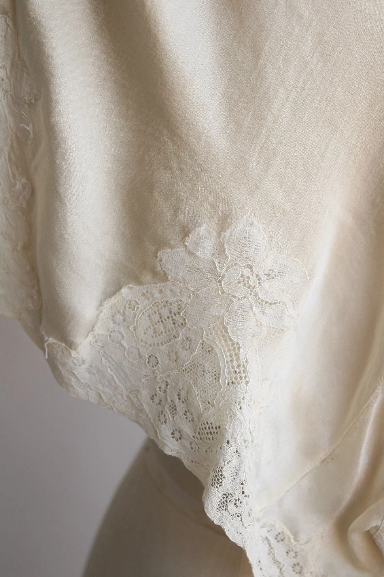 Vintage 1930s 1940s Tap Pant in Winter White Silk