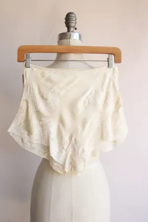Vintage 1930s 1940s Tap Pant in Winter White Silk