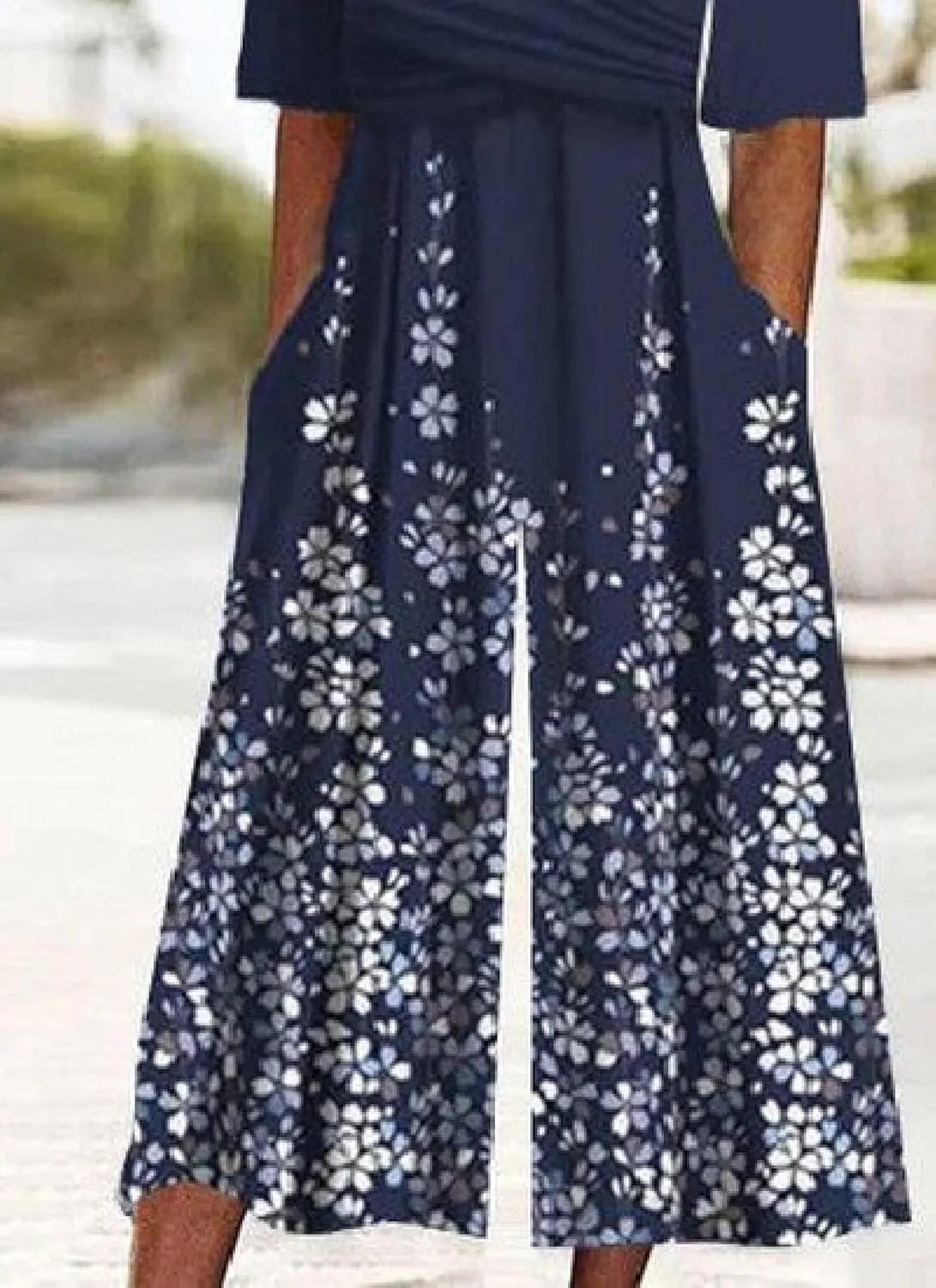 Women's 2025 Jumpsuits Dressy Casual Black One Piece Outfits Half Sleeve V Neck White Floral Print Pants Rompers